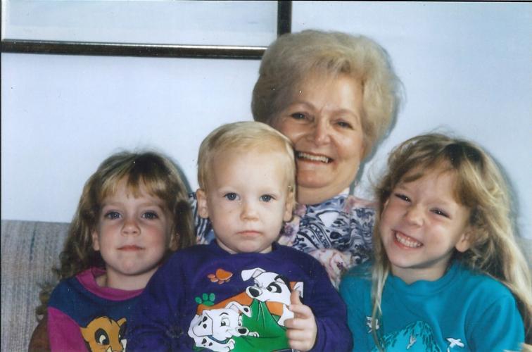 Jen, Ronnie, Grandma, Lisa